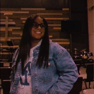 Meet your Posher, Lessie